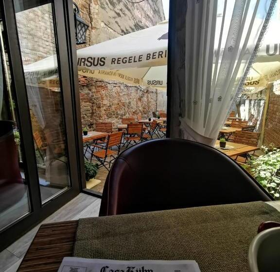 פנסיון Casa Kuhn