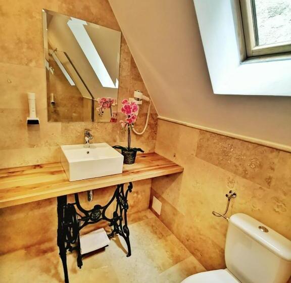 פנסיון Casa Kuhn