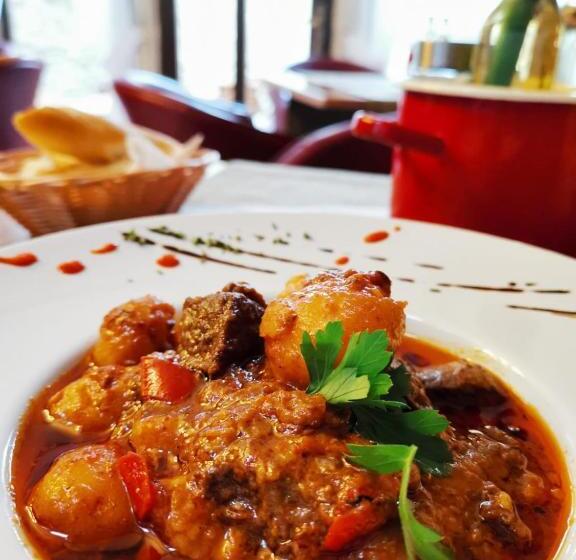 פנסיון Casa Kuhn