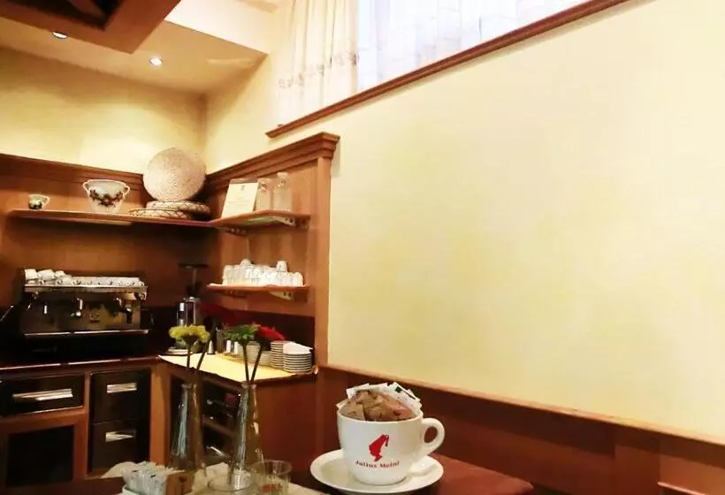 ホテル Albergo Roma