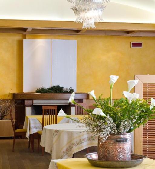 Отель Albergo Roma