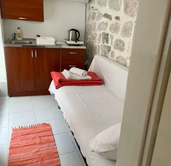 پانسیون Bogišić Rooms And Apartment