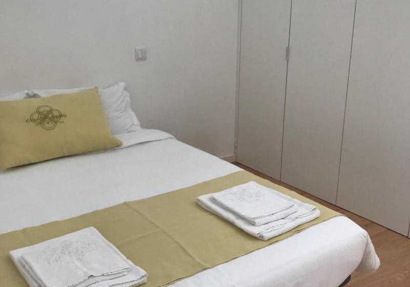 بنسيون Casa Da Praça Square Suites