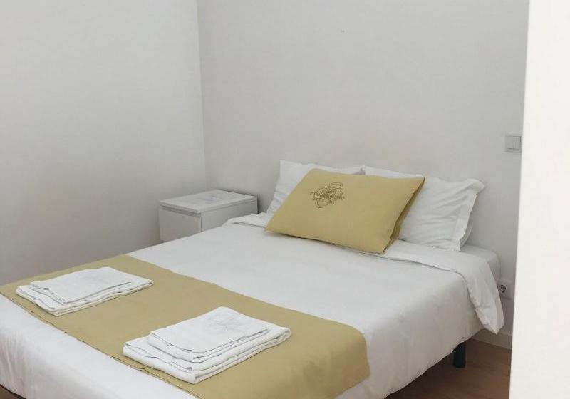 بنسيون Casa Da Praça Square Suites