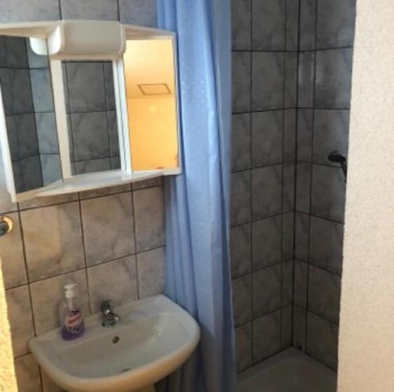 膳宿费 House Krizmanić