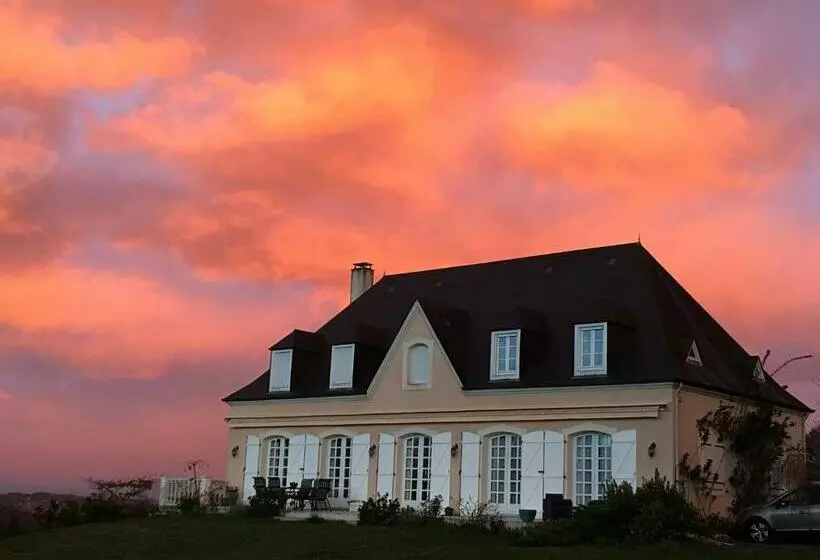 Aamiaismajoitus (B&B) Beth Soureilh Adults Only