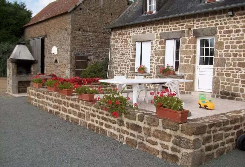 Aamiaismajoitus (B&B) Chambres D Hotes La Belle Taille