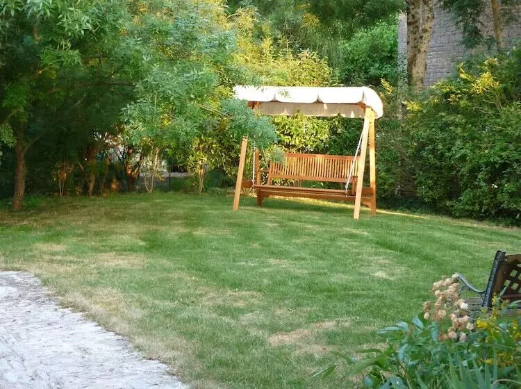 Aamiaismajoitus (B&B) Le Logis De Faugerit