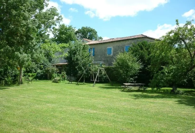 Aamiaismajoitus (B&B) Le Logis De Faugerit