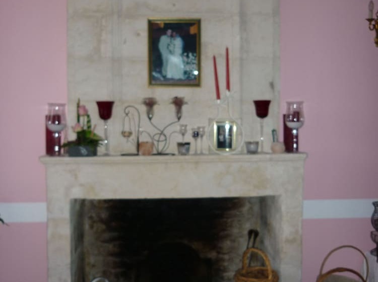 Bed & Breakfast Le Logis De Faugerit