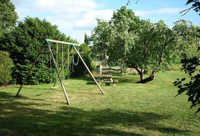 Bed & Breakfast Le Logis De Faugerit