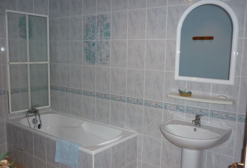 Bed & Breakfast Le Logis De Faugerit