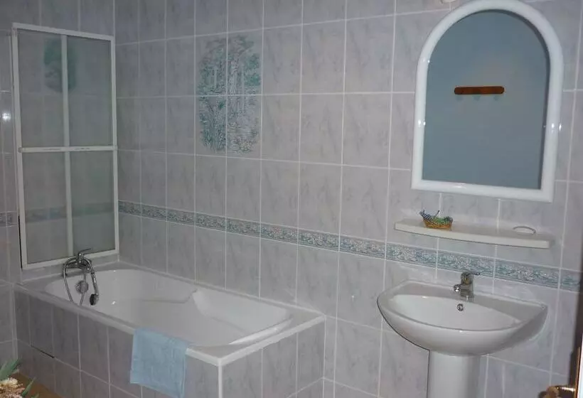 Aamiaismajoitus (B&B) Le Logis De Faugerit