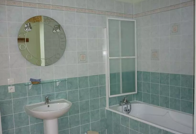 Aamiaismajoitus (B&B) Le Logis De Faugerit