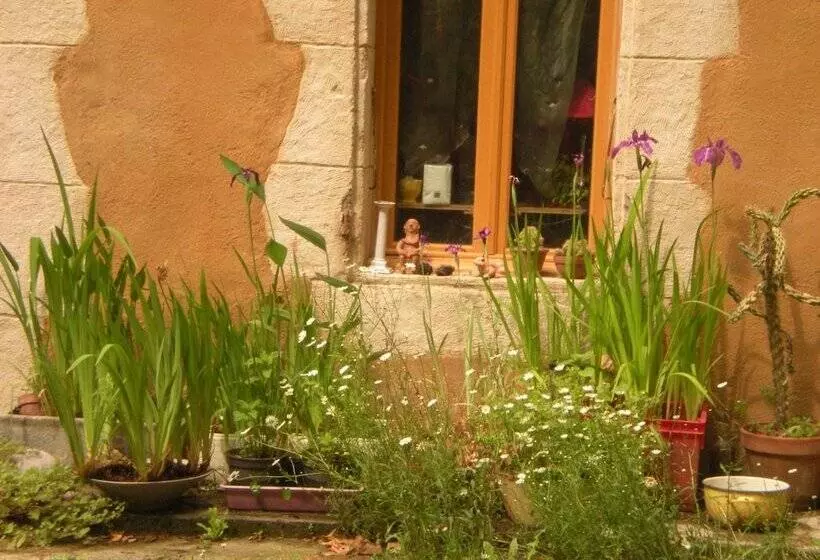 Aamiaismajoitus (B&B) Le Moulin Des Marionnettes