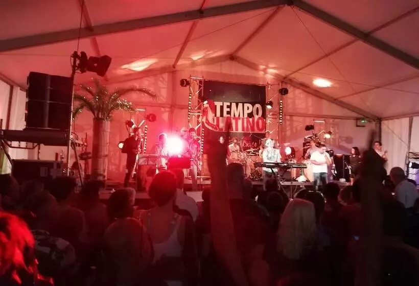 Aamiaismajoitus (B&B) Le Moulin Des Marionnettes