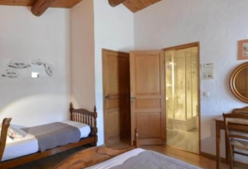 مبيت وإفطار Mas Marican