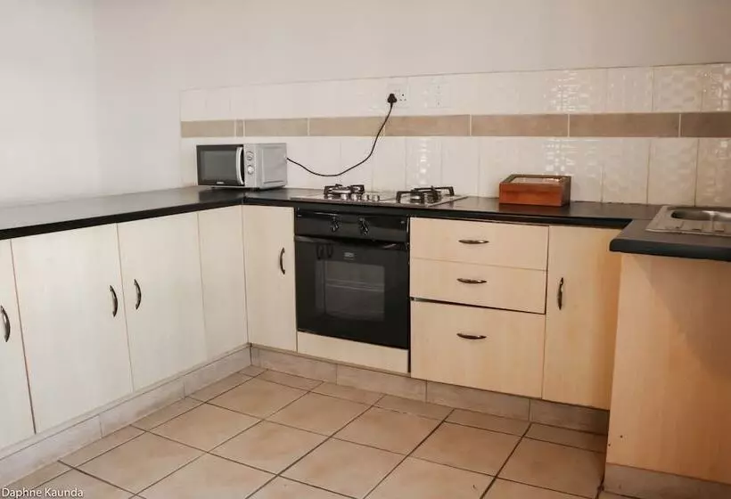 Aamiaismajoitus (B&B) Qabuleka Bnb