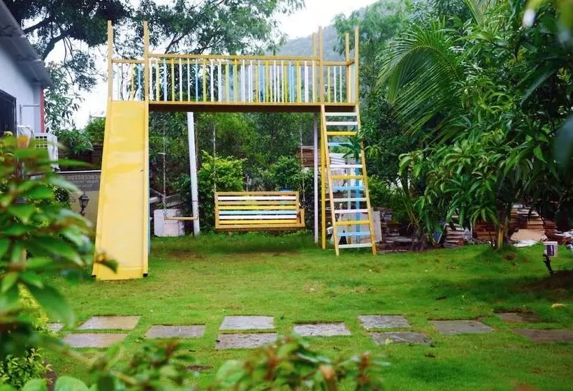 Hotelli Aanandi Farm And Resort