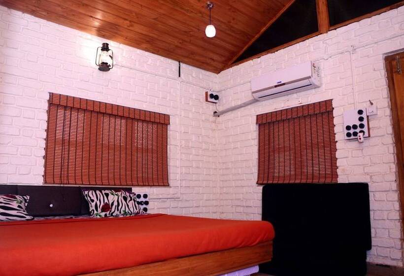 호텔 Aanandi Farm And Resort