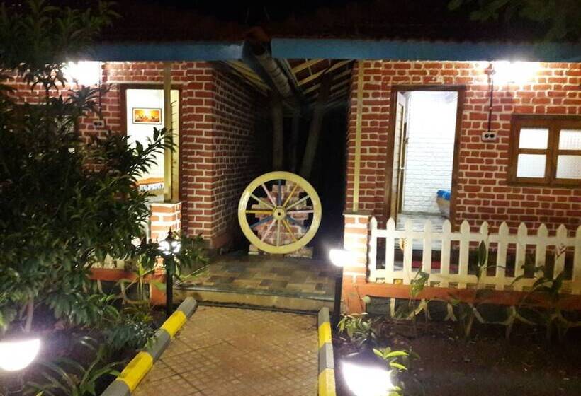 호텔 Aanandi Farm And Resort