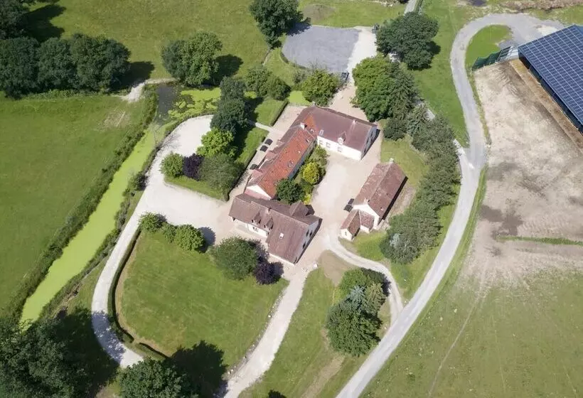 Hotelli Auberge Du Tranchoir