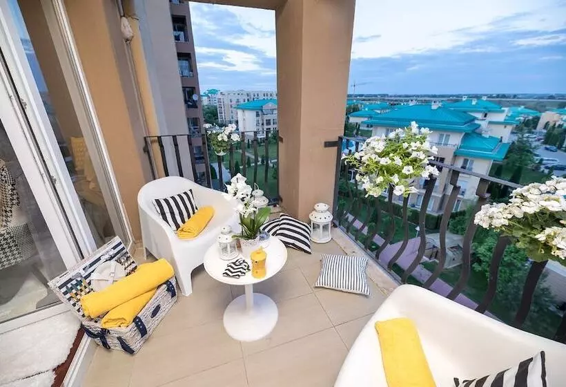 ホテル Bucharest Apartments Deluxe