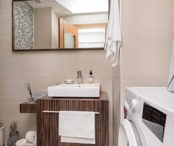 ホテル Bucharest Apartments Deluxe