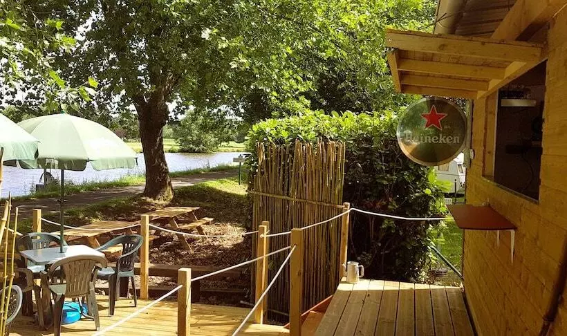 Hotelli Domaine Du Roc