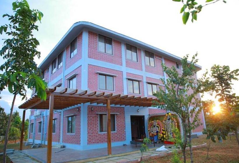 Hotelli Gk Hill View Resort, Kaiwara