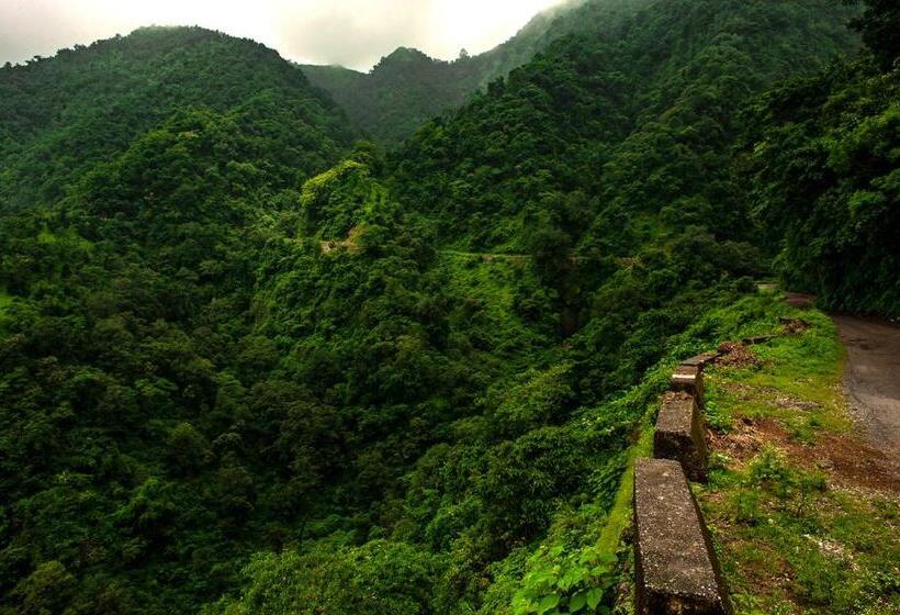 هتل Haut Monde Hill Stream Resort And Spa