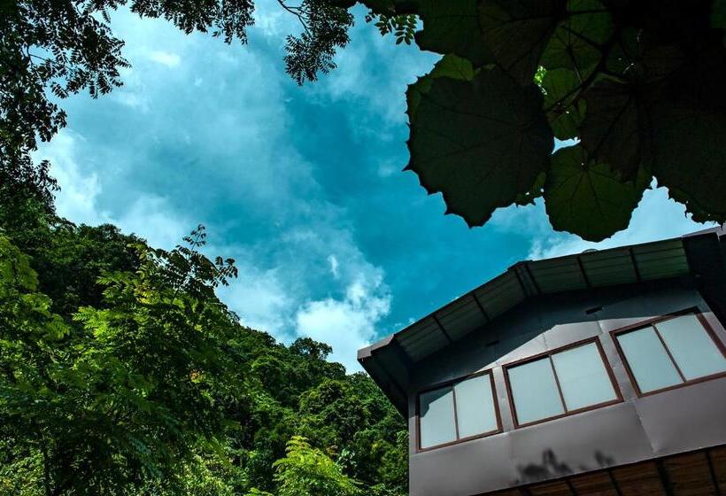 هتل Haut Monde Hill Stream Resort And Spa