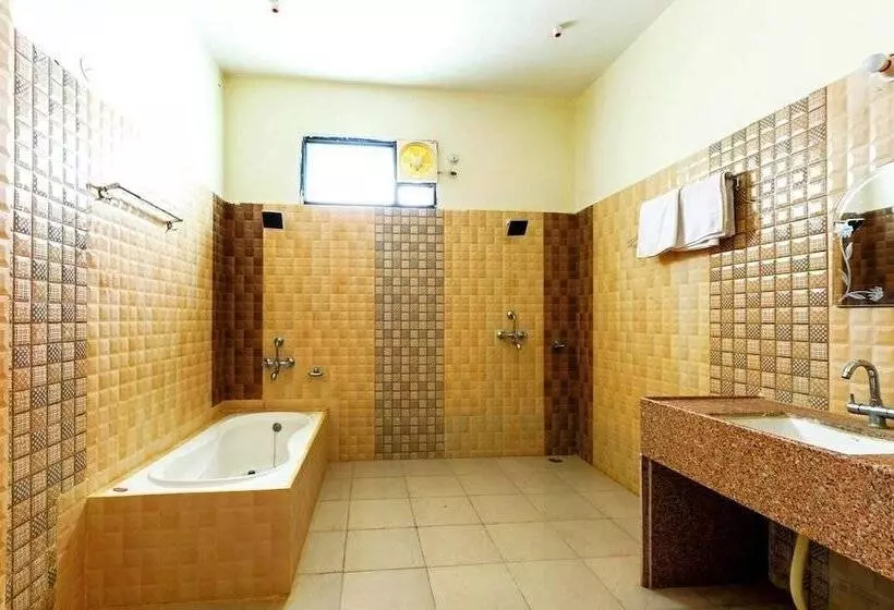 Hotelli Kuber Resort