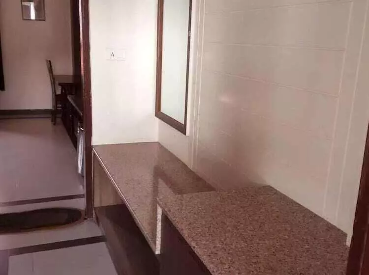 Hotelli Kuber Resort