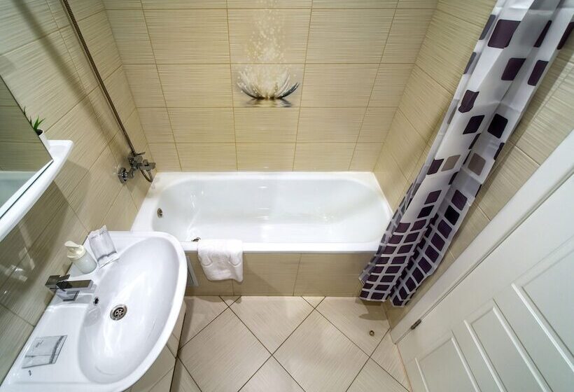 בית מלון כפרי Kvartalapartments