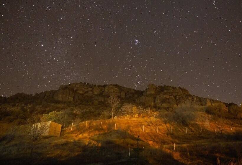 فندق Oba Kutuk Evleri