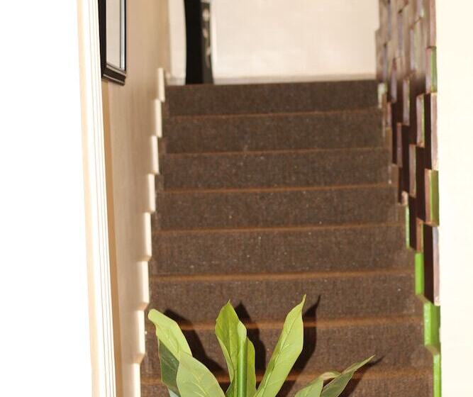 فندق Platinum Court