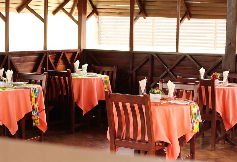 فندق Platinum Court