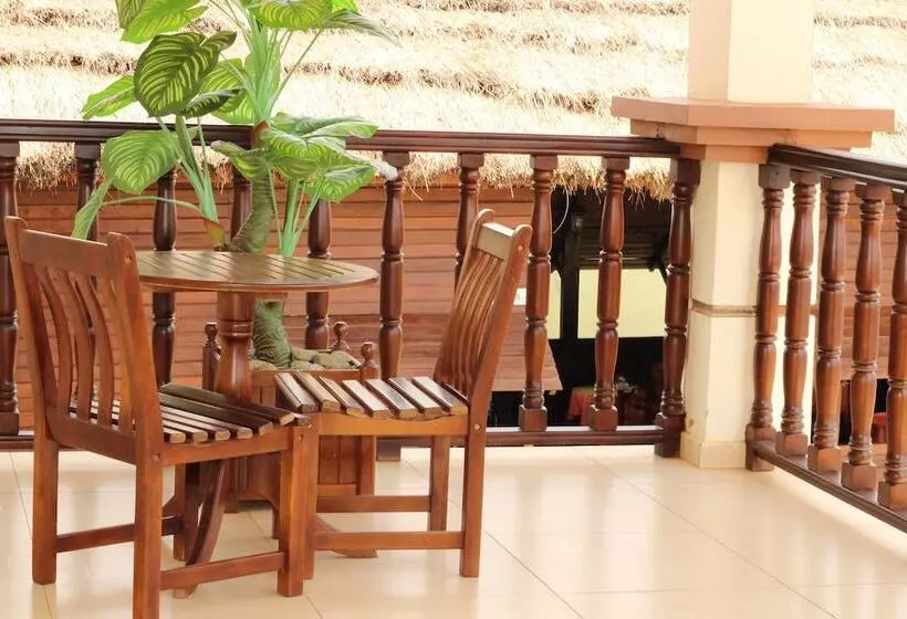 Hotelli Platinum Court