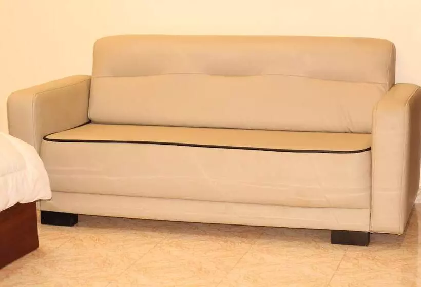 Hotelli Platinum Court