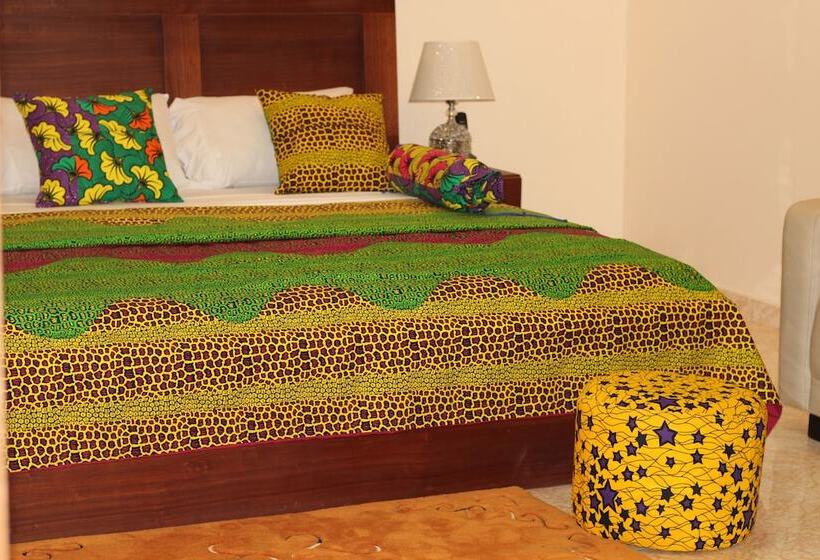 فندق Platinum Court