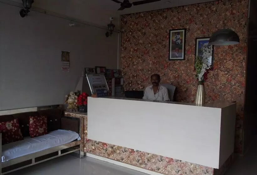 Hotelli Roopam Dudhwa