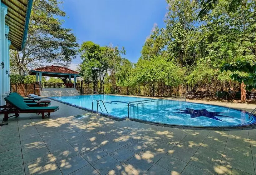 Hotel Udawalawe Ayurvedic Resort