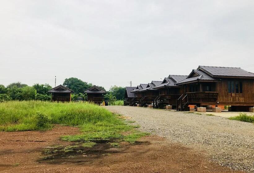 בית מלון כפרי We Care Resort