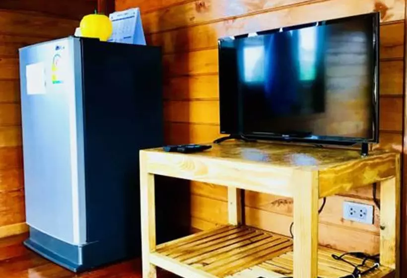 Hotelli We Care Resort