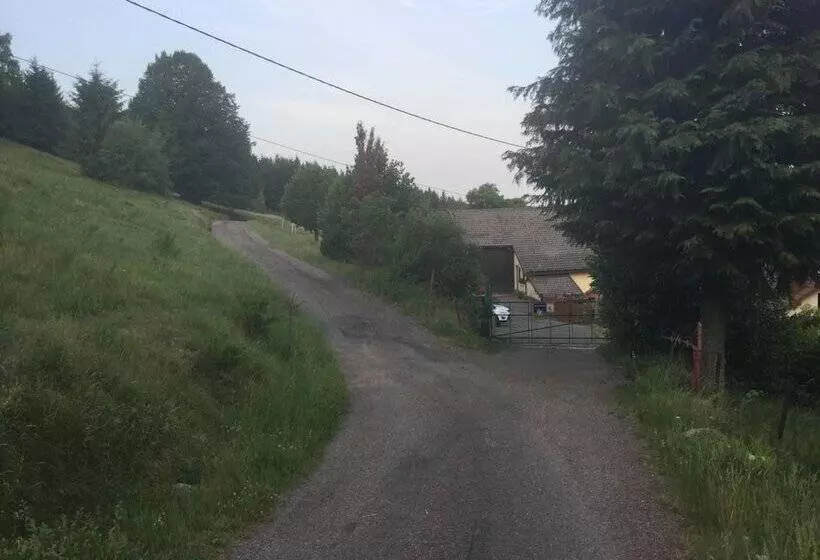 La Ferme De Là Haut B&b