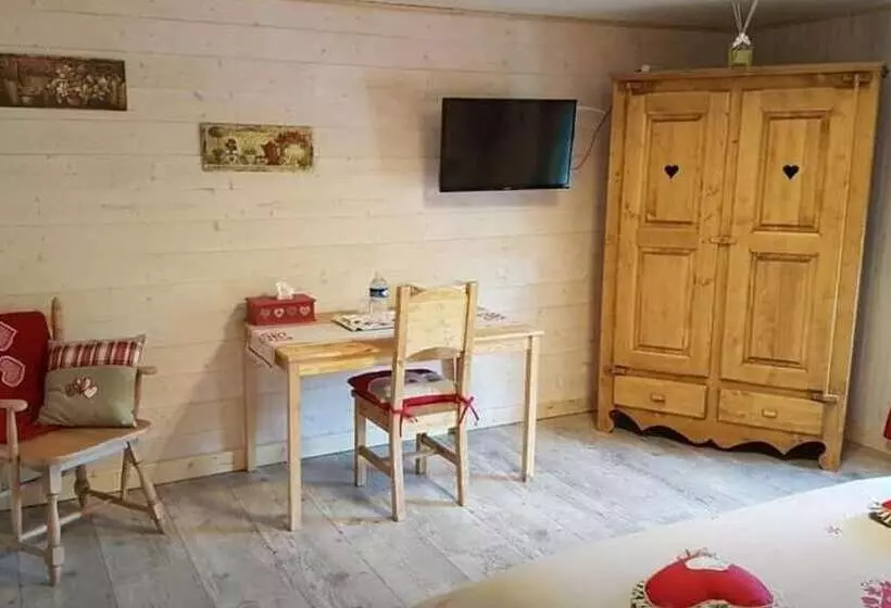 La Ferme De Là Haut B&b