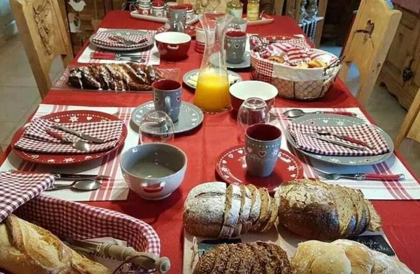 La Ferme De Là Haut B&b