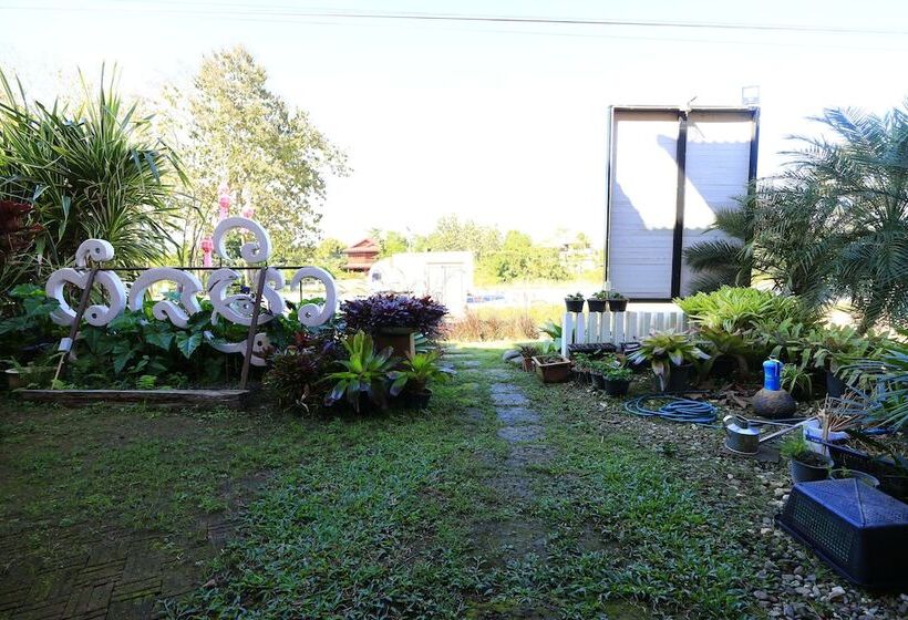 Panzió Botanic Garden Nan Guest House