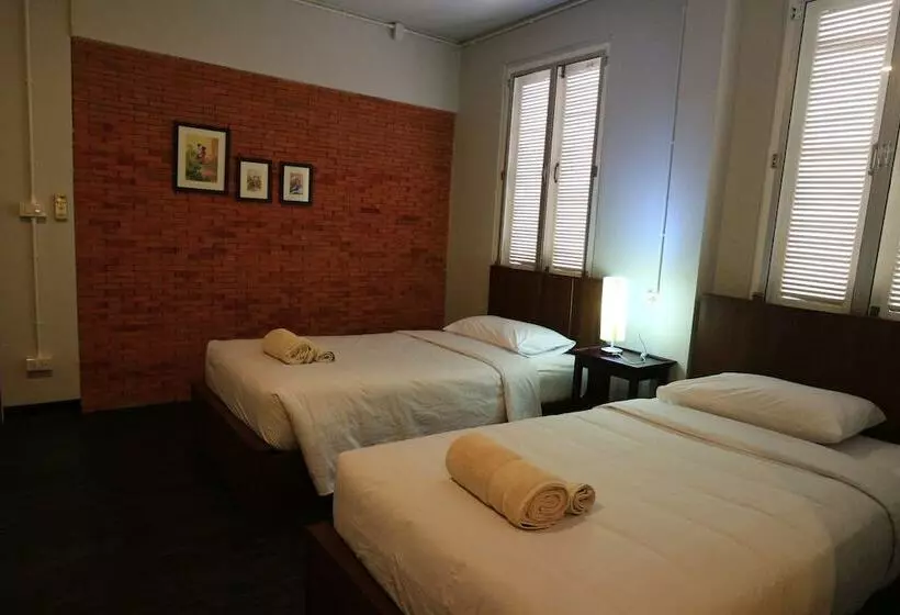 Majatalo Botanic Garden Nan Guest House